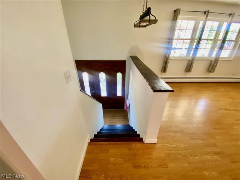 56 Haislop St, Washington, WV - Photo 6