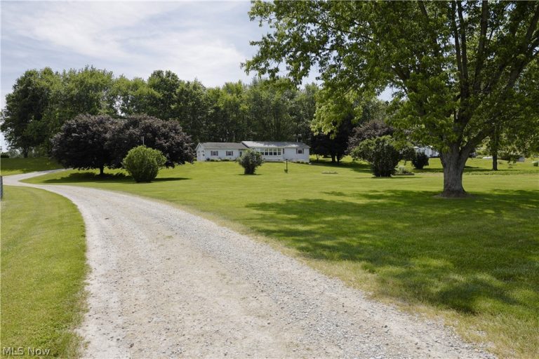 39925 County Road 41, Warsaw, OH, 43844