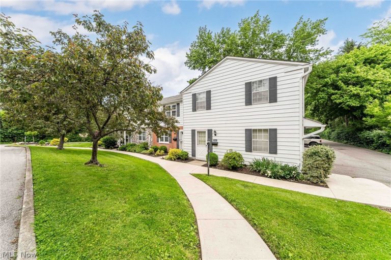 19662 Lorain Road, Fairview Park, OH - Photo 4