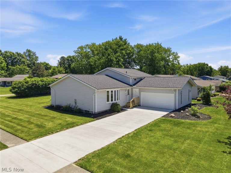 15677 Pinewood Drive, Strongsville, OH, 44149