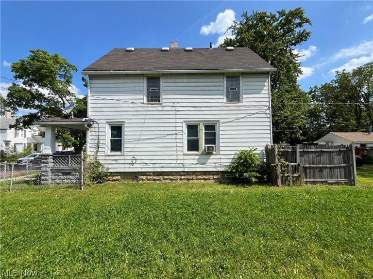 2135 96th Street, Cleveland, OH - Photo 4