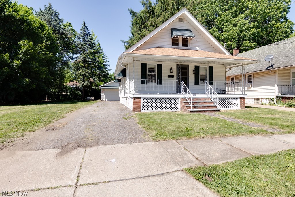 745 Lafollette Street, Akron, OH