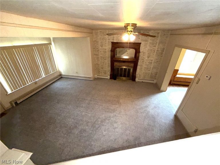 85 Smithsonian Street, Girard, OH - Photo 8