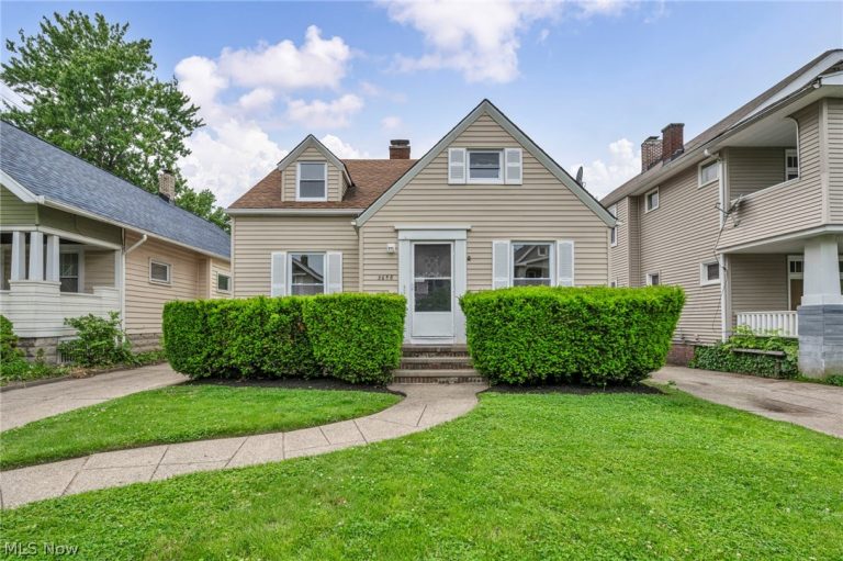 3658 138th Street, Cleveland, OH - Photo 2