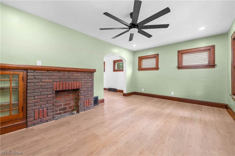 4418 Broadale Road, Cleveland, OH - Photo 2