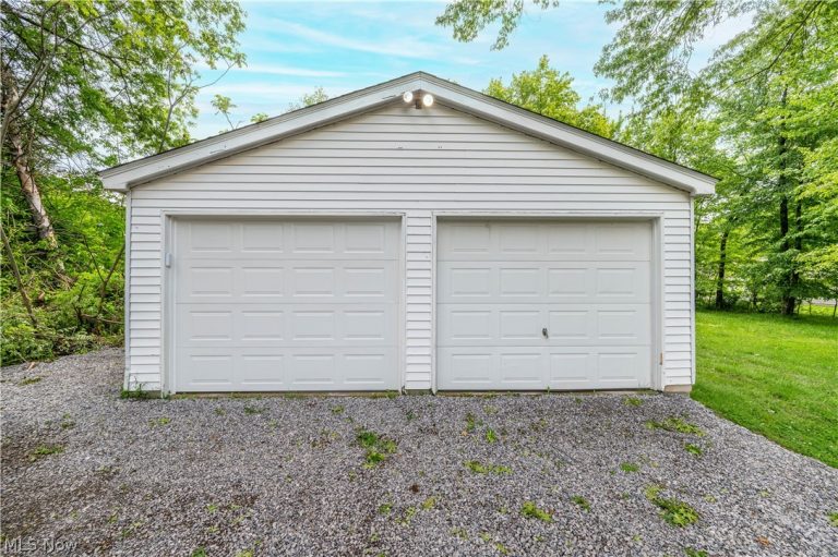 6665 Clingan Road, Poland, OH - Photo 6