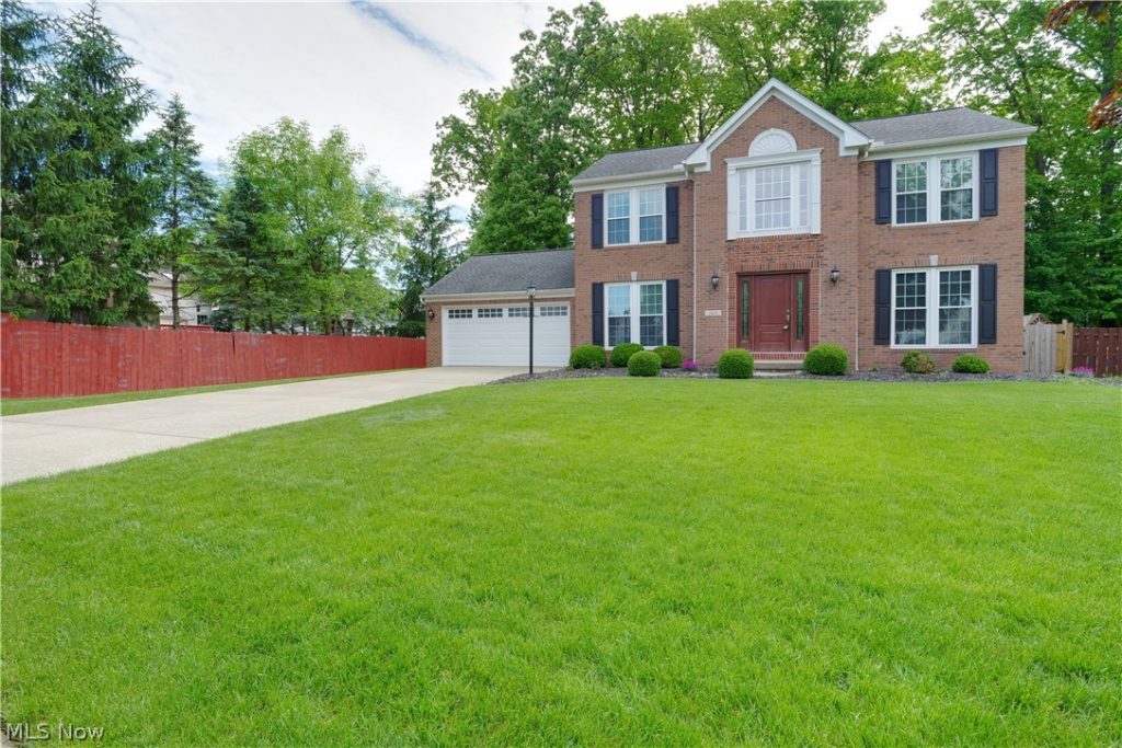 169 Aster Place, Brunswick, OH