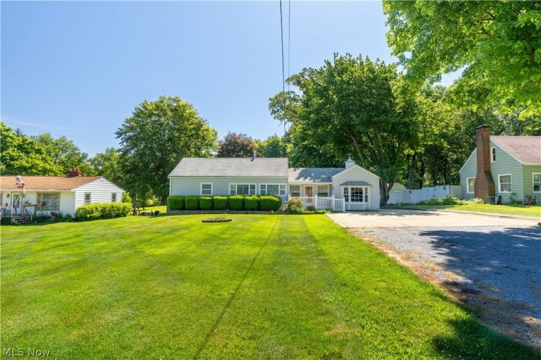 4847 Manchester Road, New Franklin, OH - Photo 2