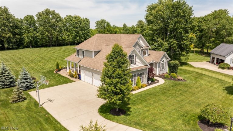 4875 Deerfield Court, Mantua, OH - Photo 6