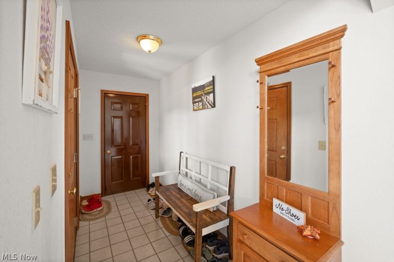201 Country Lane, Walker, WV - Photo 6