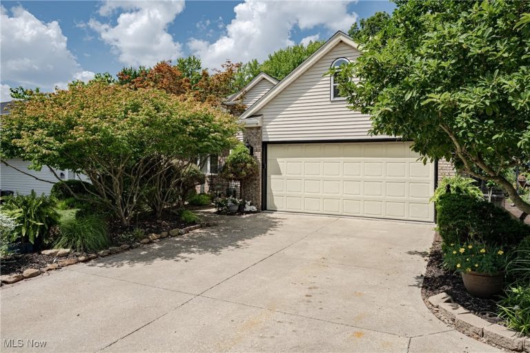 7538 Ridge Road, Parma, OH, 44129