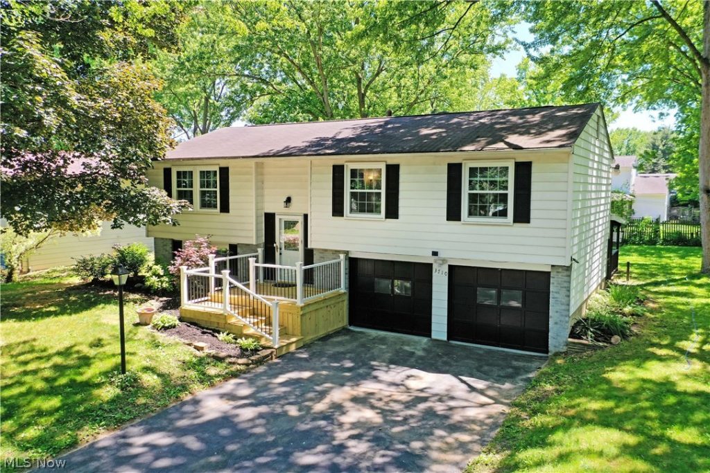 3710 Bellwood Drive, Warren, OH