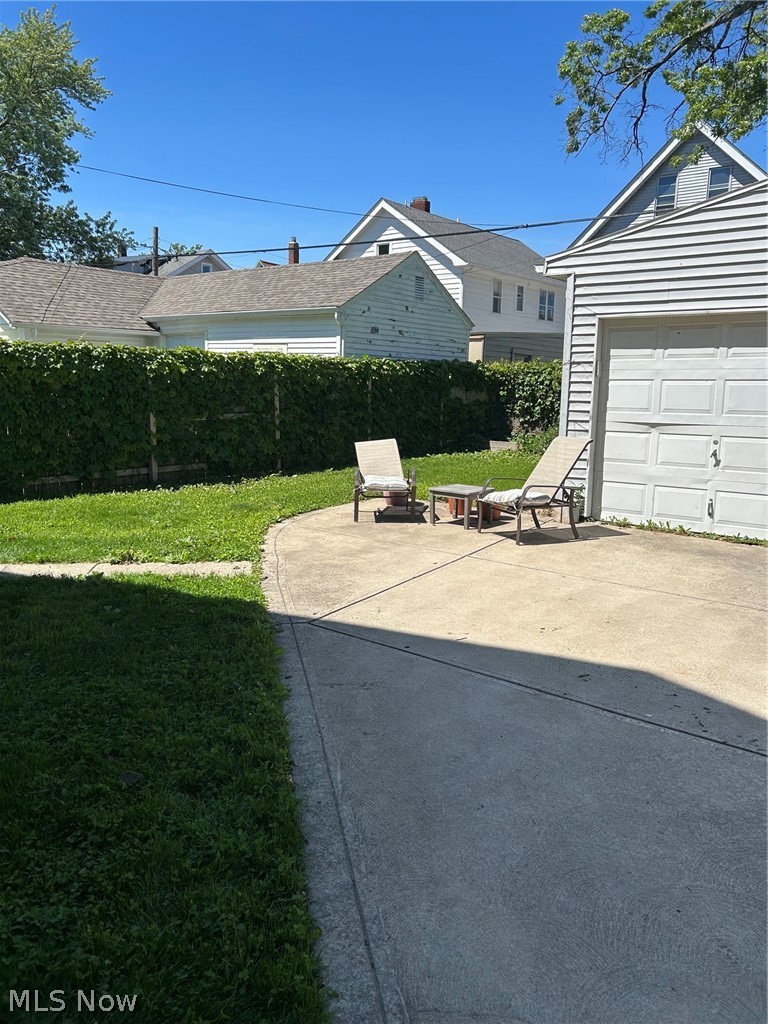 1200 Cook Avenue, Lakewood, OH - Photo 6