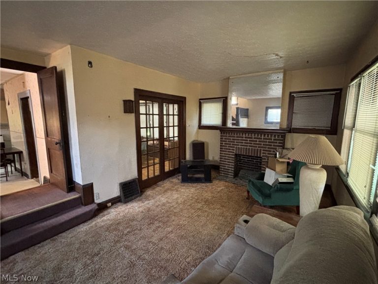 818 Euclid Avenue, Akron, OH - Photo 6
