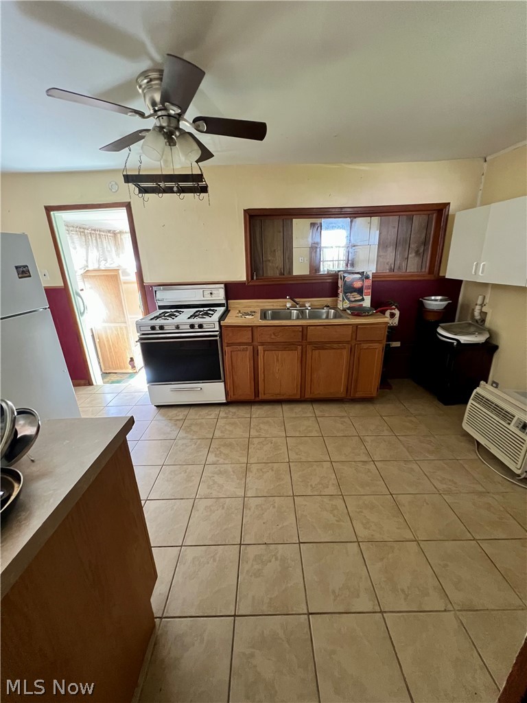 222 Elm Street, Marietta, OH - Photo 6