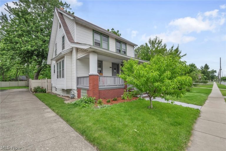 1722 Washington Avenue, Lorain, OH - Photo 3