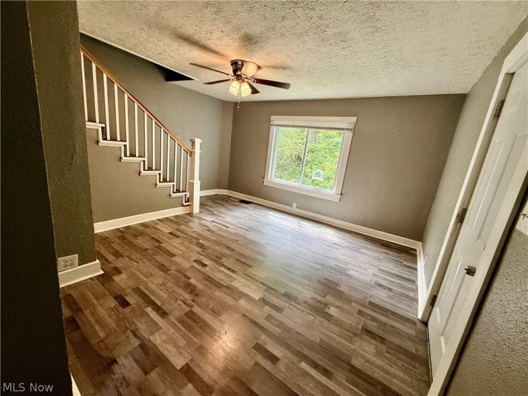 552 Gray Street, Zanesville, OH - Photo 3