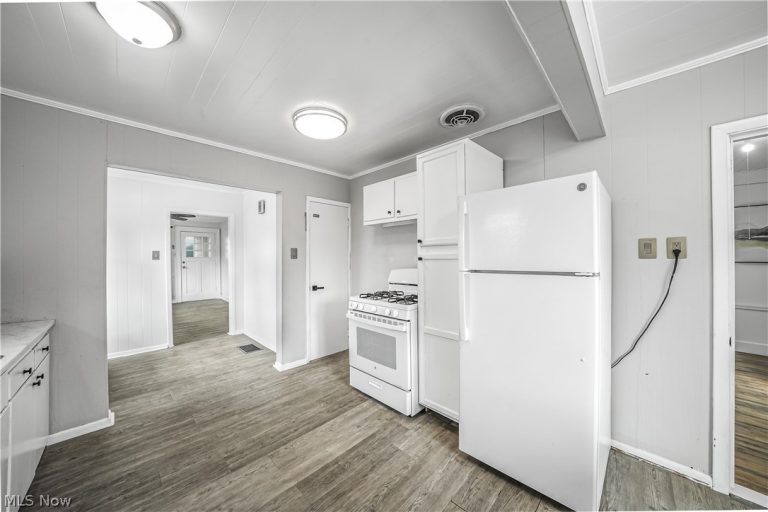 11480 Aebi Avenue, Alliance, OH - Photo 5