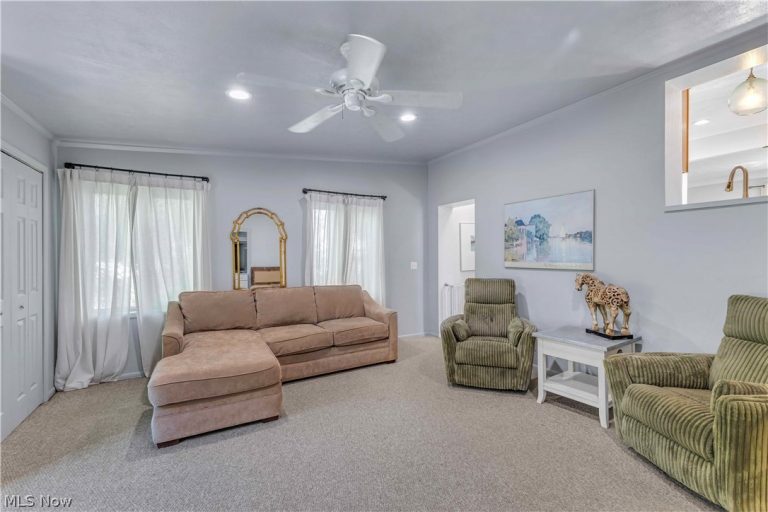 950 Sprague Road, Broadview Heights, OH - Photo 4