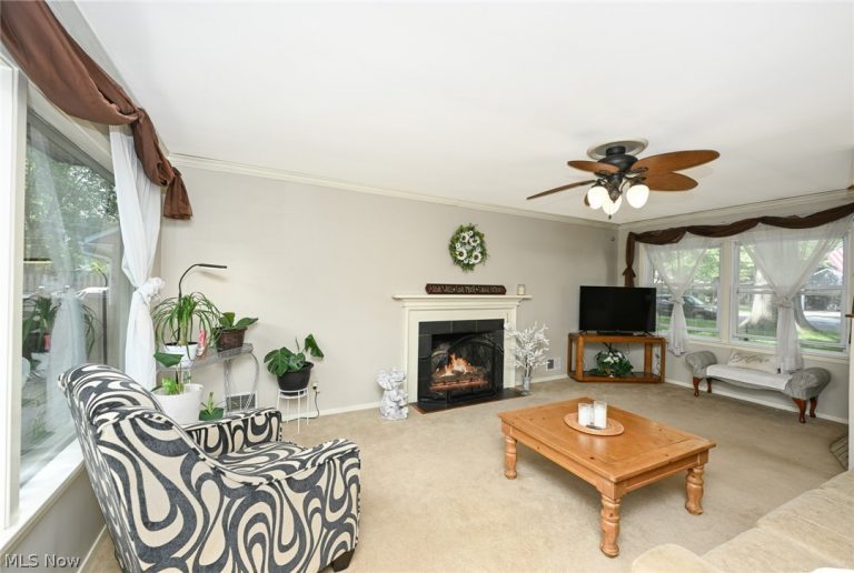 145 Edgewood Drive, Berea, OH - Photo 4