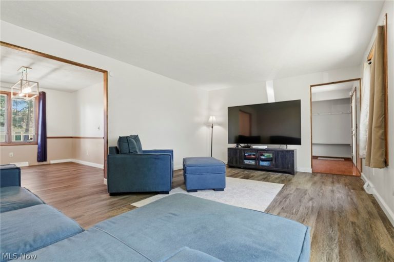 2230 Vixen Street, North Canton, OH - Photo 8
