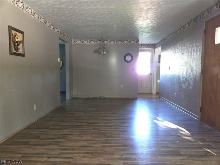 37 Olive Street, Caldwell, OH - Photo 8
