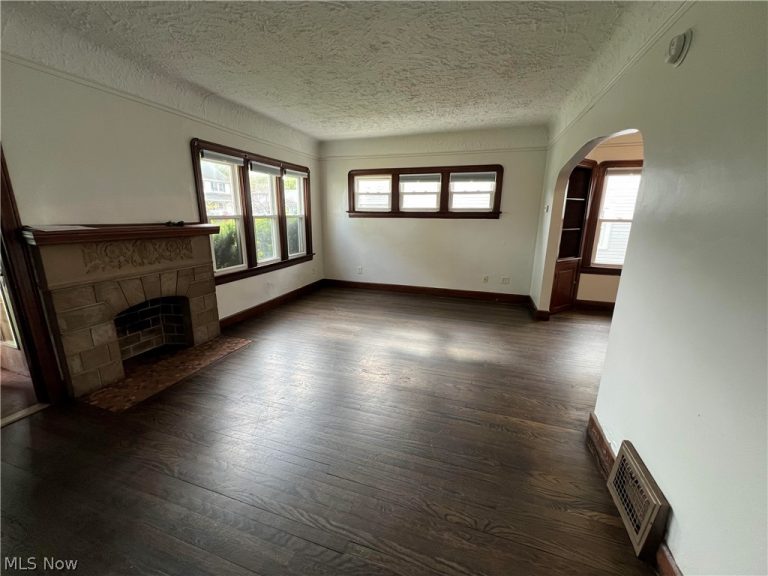 5406 Theota Avenue, Parma, OH - Photo 4