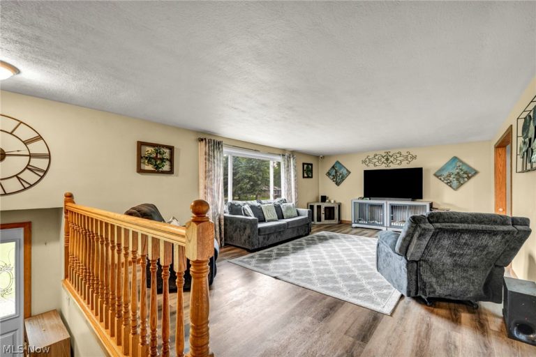 4841 Glenennis Circle, Canton, OH - Photo 4
