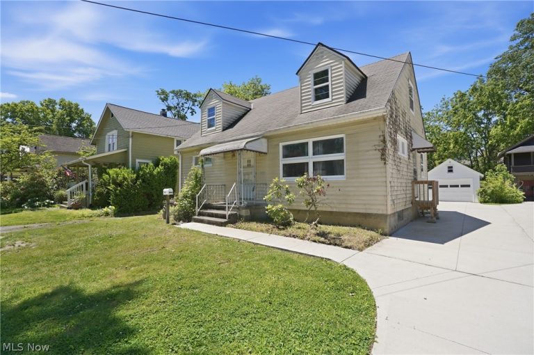 1852 6th Street, Cuyahoga Falls, OH, 44221