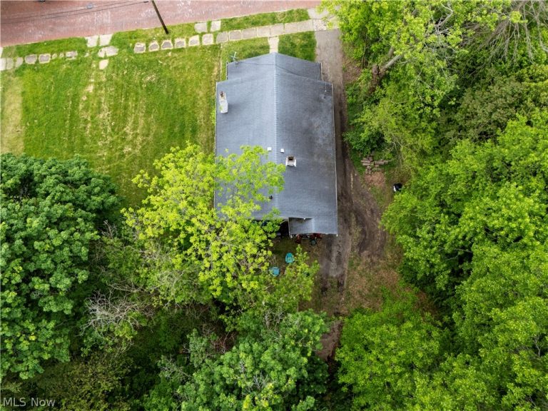 709 Longview Avenue, Akron, OH - Photo 3