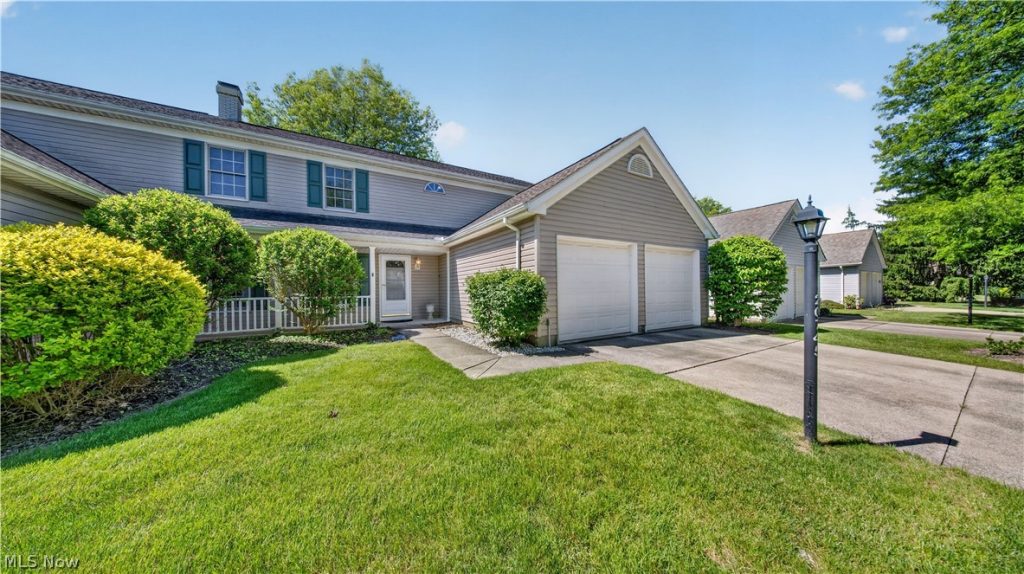 20745 Sun Meadow Trail, Strongsville, OH