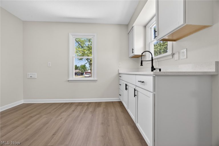 11709 Guardian Boulevard, Cleveland, OH - Photo 5