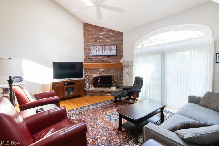 3 Hanover Lane, Beachwood, OH - Photo 6