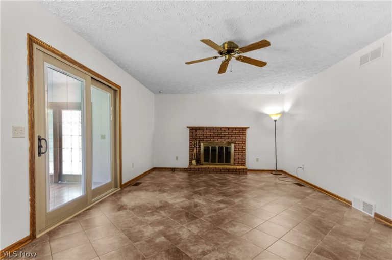 2411 Otterbin Street, Louisville, OH - Photo 8