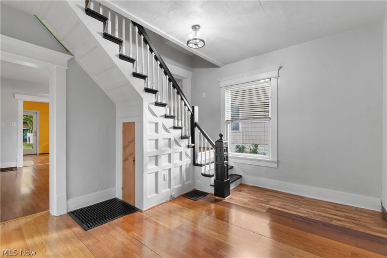 2329 Winfield Way, Canton, OH - Photo 4