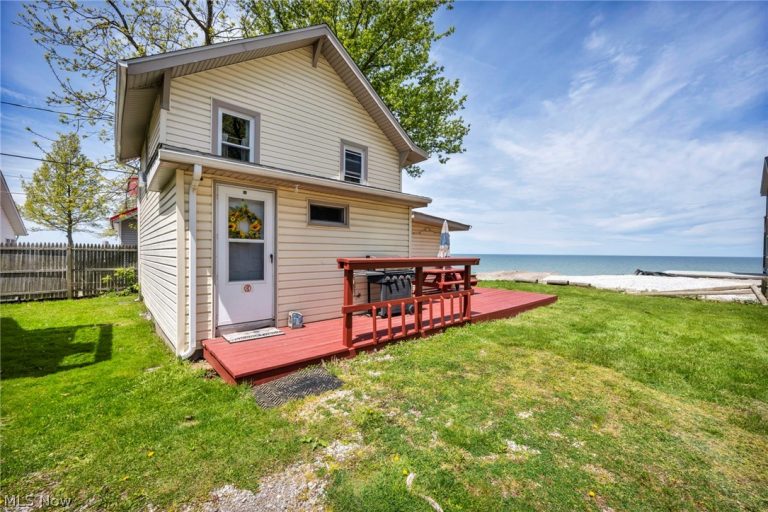 15 Lake Hurst Drive, Ashtabula, OH, 44004