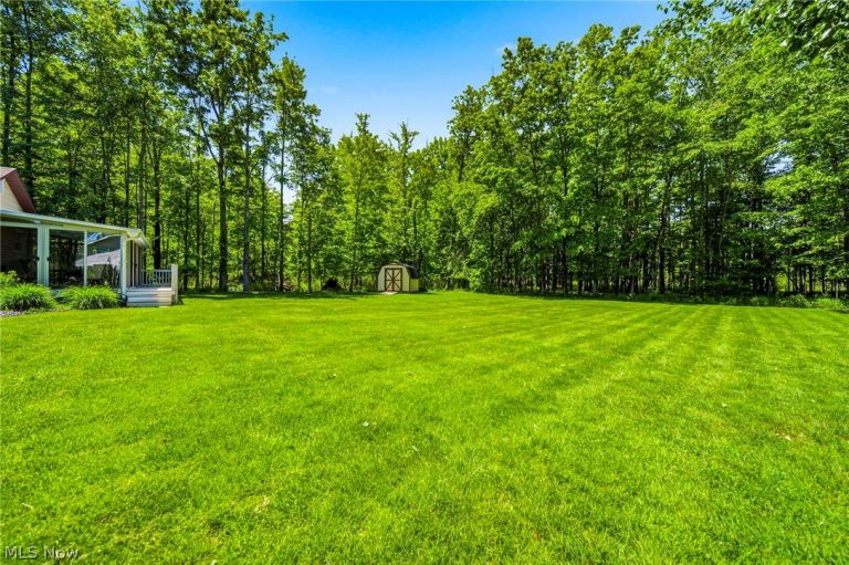 245 Woodside Avenue, Jefferson, OH - Photo 5