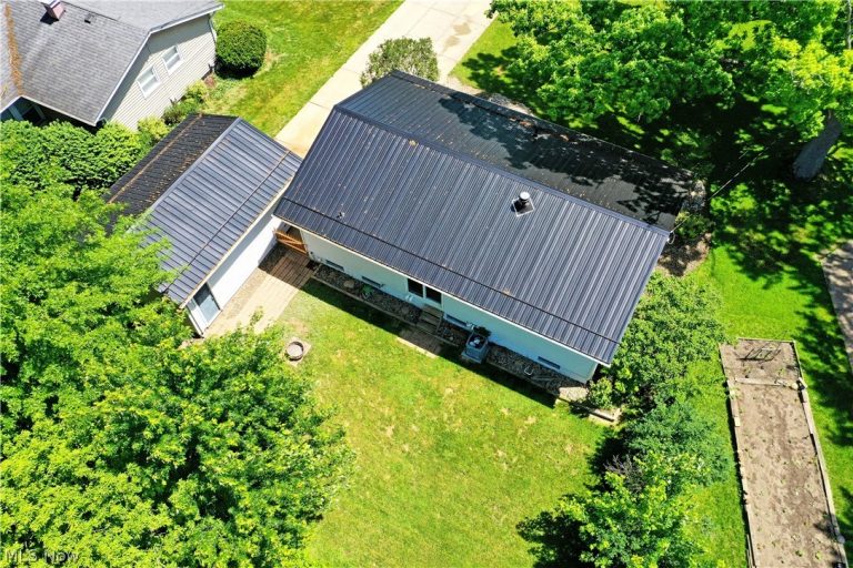 182 Shirley Lane, Warren, OH - Photo 4