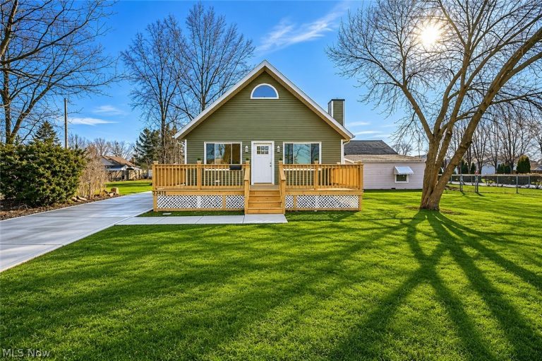 33418 Lake Shore Boulevard, Willowick, OH, 44095