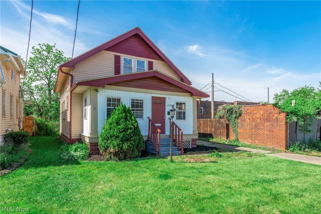 13202 Melzer Avenue, Cleveland, OH