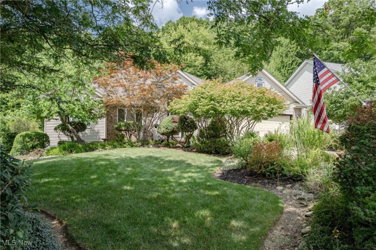7538 Ridge Road, Parma, OH - Photo 2