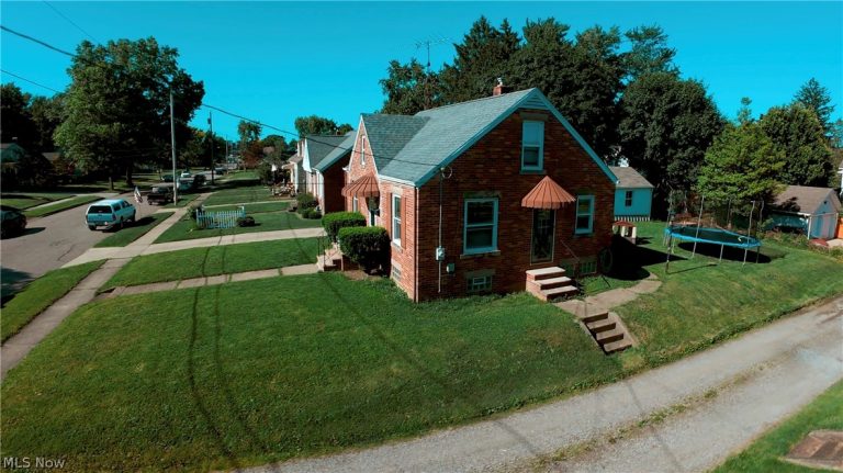 2414 Watson Avenue, Alliance, OH - Photo 5