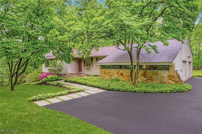 4587 Ranchwood Road, Akron, OH - Photo 2