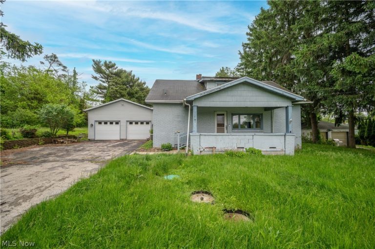 1953 Lawn Avenue, Lowellville, OH - Photo 3