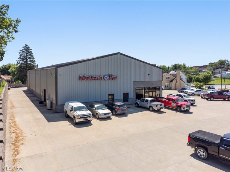 419 Lincoln, Cadiz, OH - Photo 2