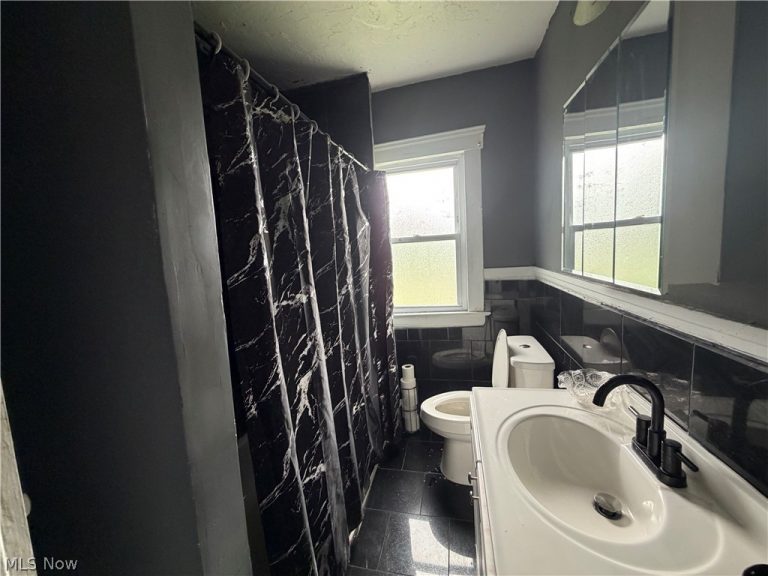 1105 Lakeview Road, Cleveland, OH - Photo 5