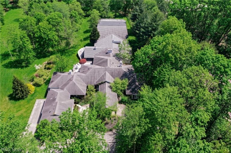 3007 Kersdale Road, Pepper Pike, OH - Photo 3