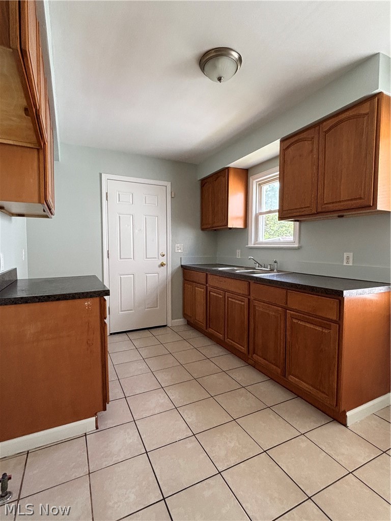 12708 Maple Leaf Drive, Garfield Heights, OH - Photo 4