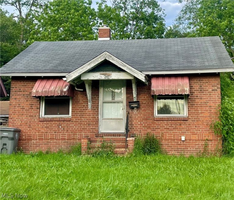 1725 Bentley Avenue, Youngstown, OH, 44505