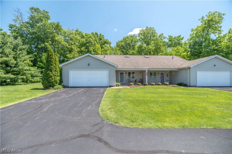 535 Wilcox Road, Youngstown, OH - Photo 5